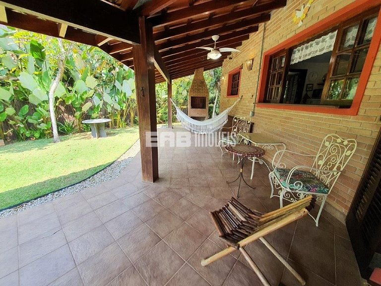 Casa com 3 dormitórios, a 40 metros da praia