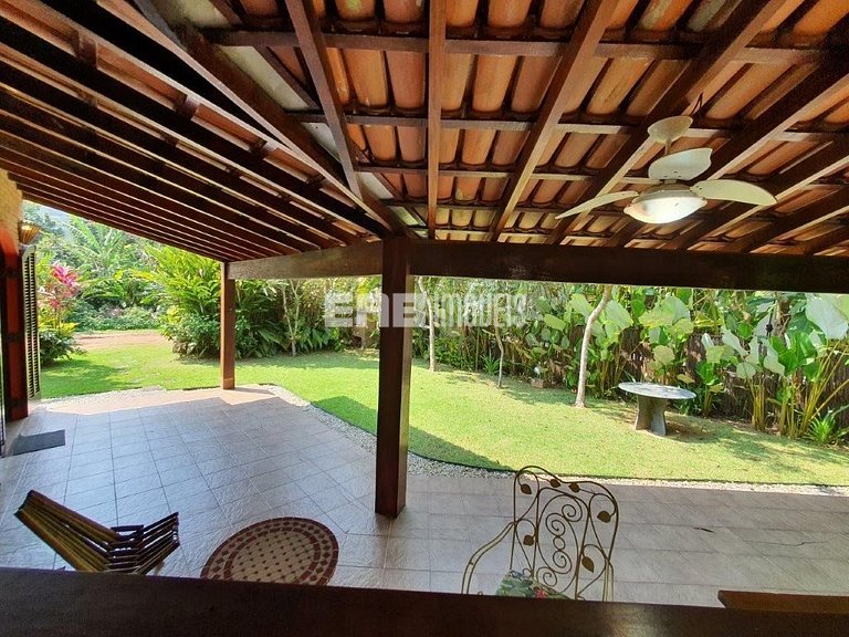 Casa com 3 dormitórios, a 40 metros da praia