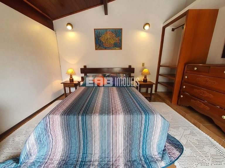 Casa com 3 dormitórios, a 40 metros da praia