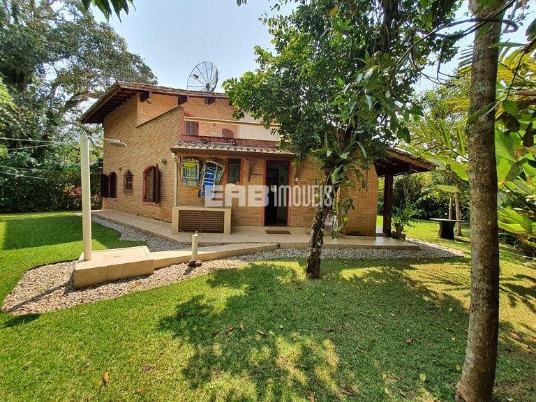 Casa com 3 dormitórios, a 40 metros da praia