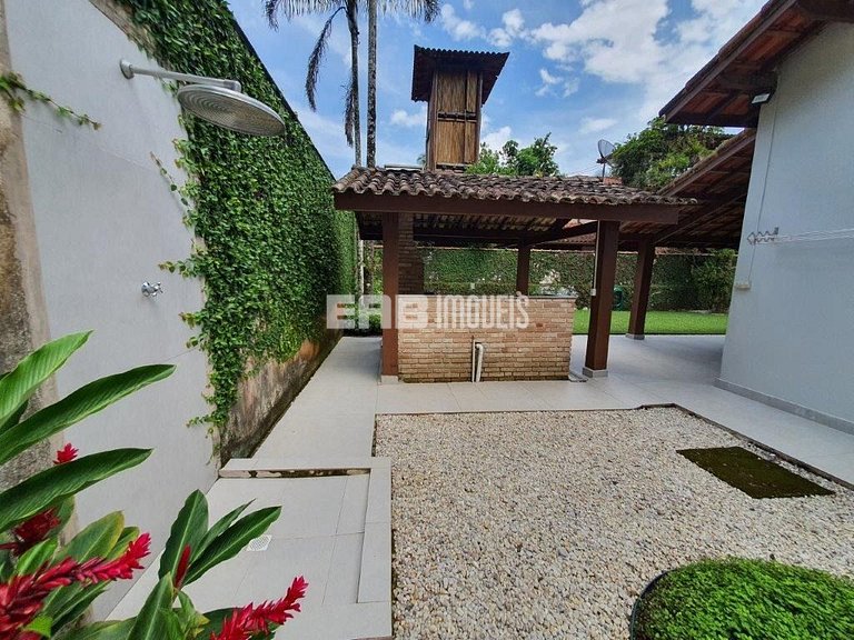 Casa para 10 pessoas na praia de Itamambuca