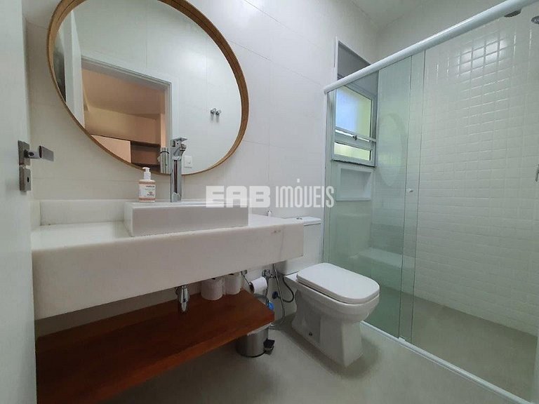 Casa integrada à natureza em Itamambuca