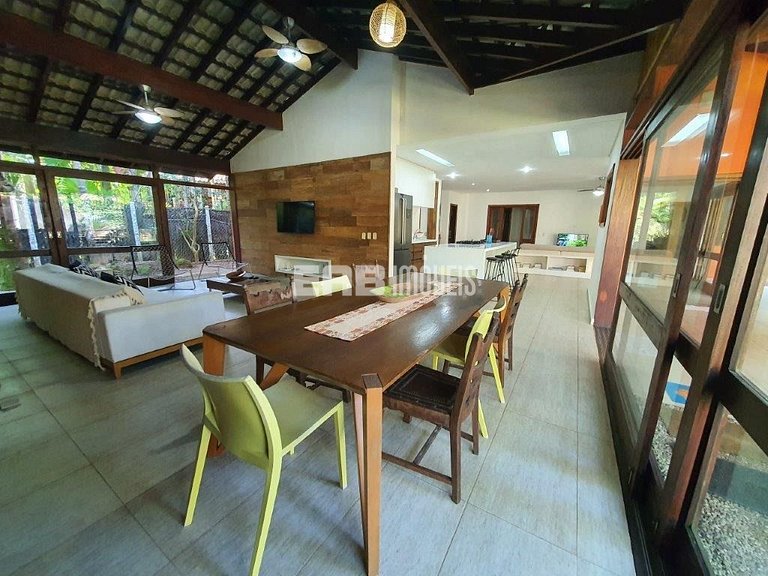 Segunda casa a partir da praia, para temporada em Itamambuca