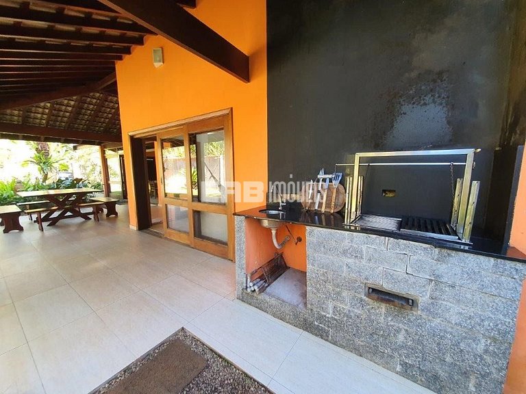 Segunda casa a partir da praia, para temporada em Itamambuca