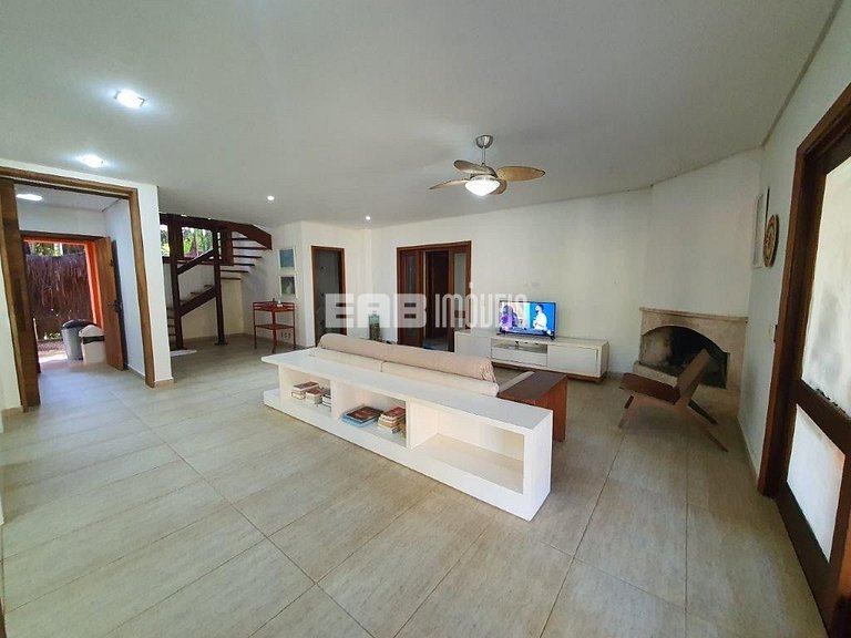 Segunda casa a partir da praia, para temporada em Itamambuca