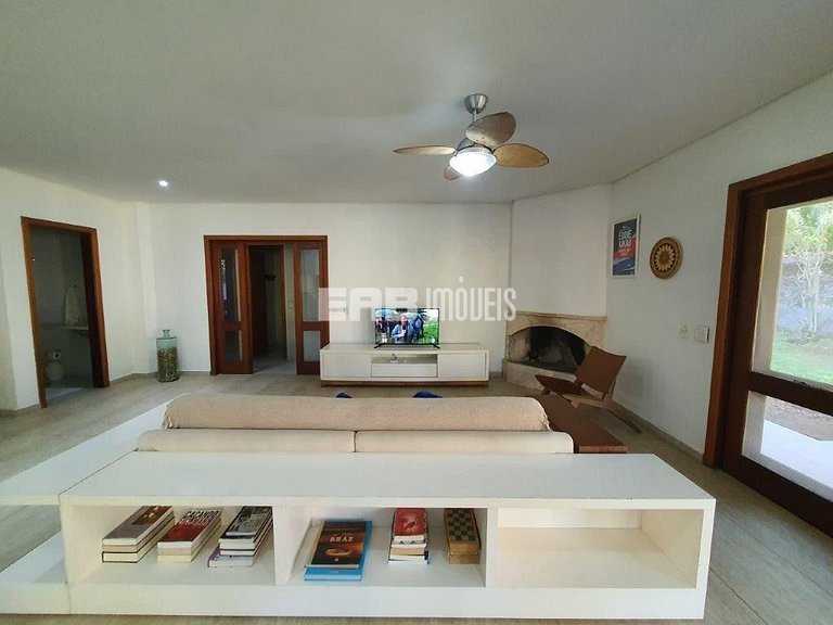 Segunda casa a partir da praia, para temporada em Itamambuca