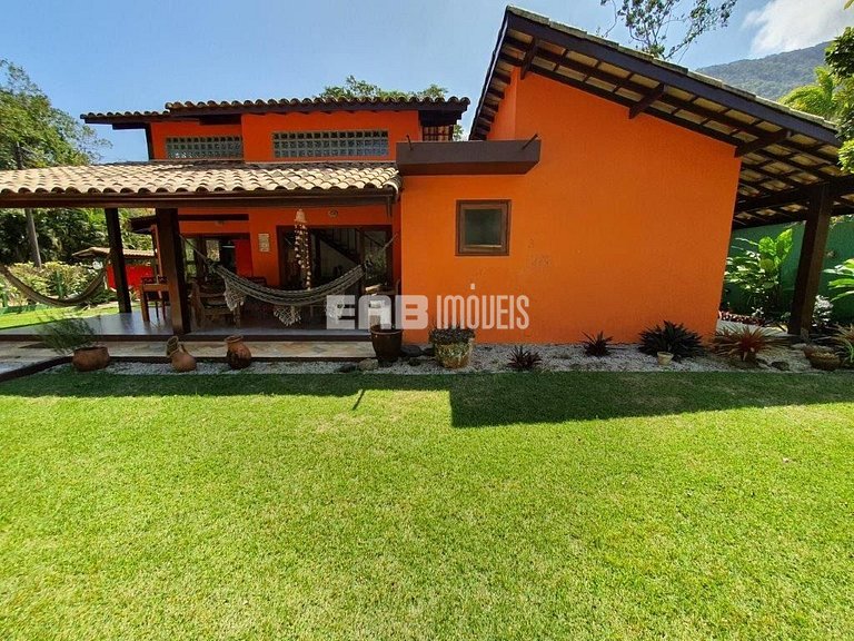 Casa com piscina, para 8 pessoas