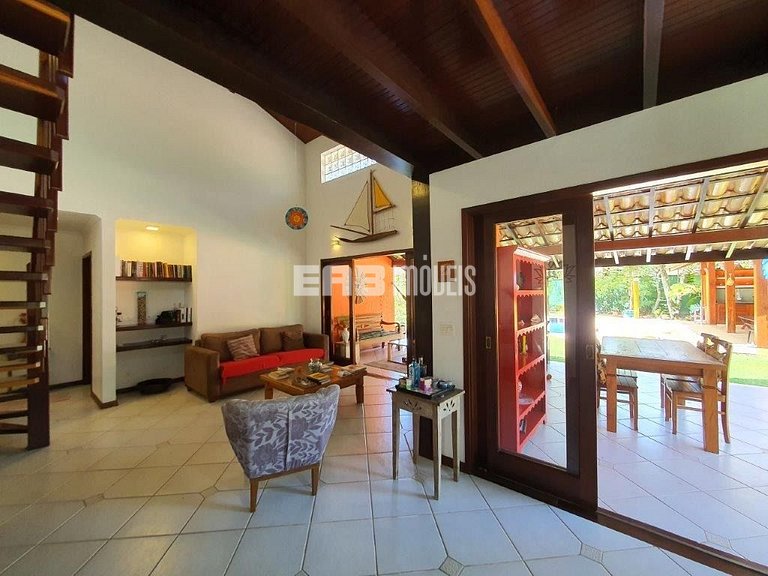 Casa com piscina, para 8 pessoas