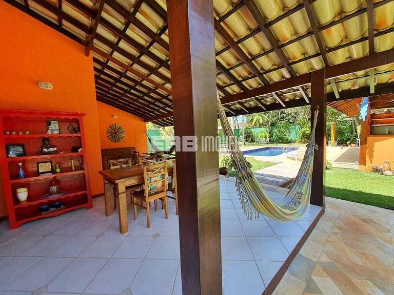 Casa com piscina, para 8 pessoas