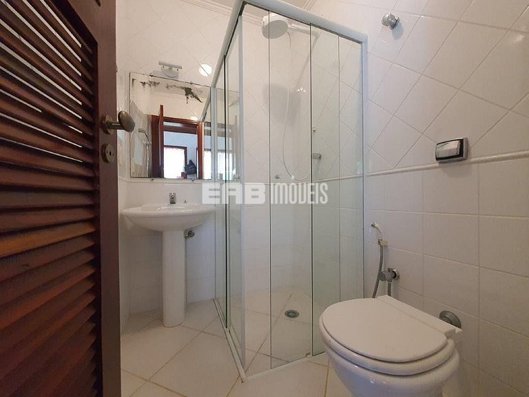 Casa com piscina, para 8 pessoas