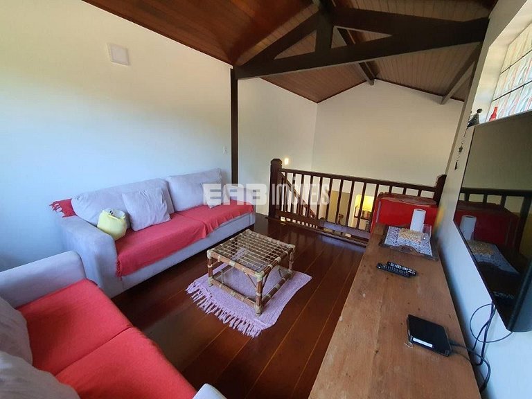 Casa com piscina, para 8 pessoas