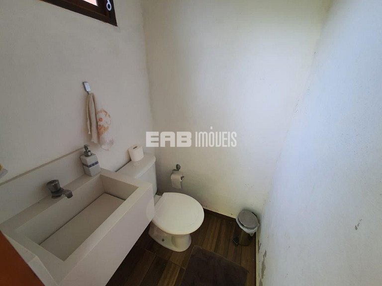 Casa com 3 dormitórios e churrasqueira na praia de Itamambuc