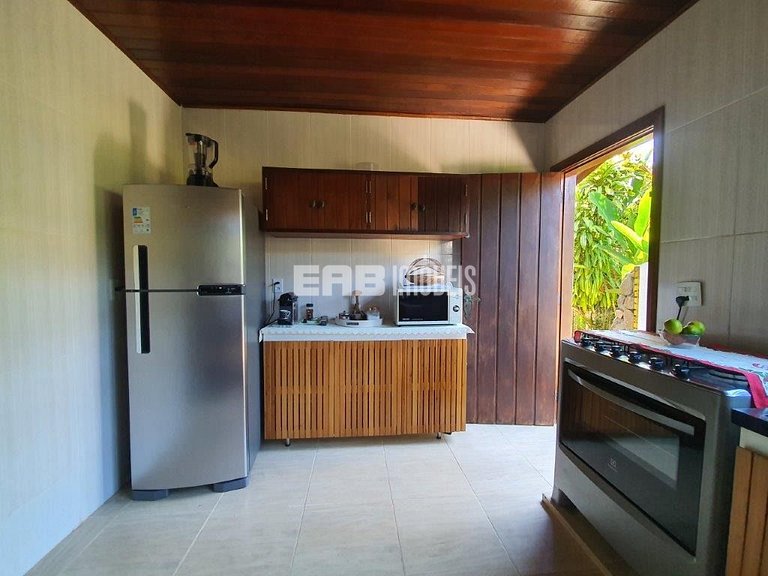 Casa com 3 dormitórios e churrasqueira na praia de Itamambuc