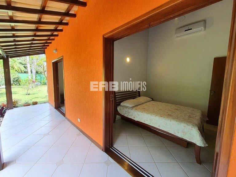 Casa com piscina, para 8 pessoas