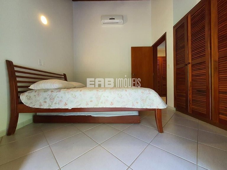 Casa com piscina, para 8 pessoas