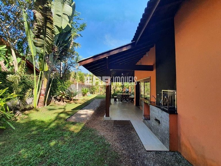 Segunda casa a partir da praia, para temporada em Itamambuca