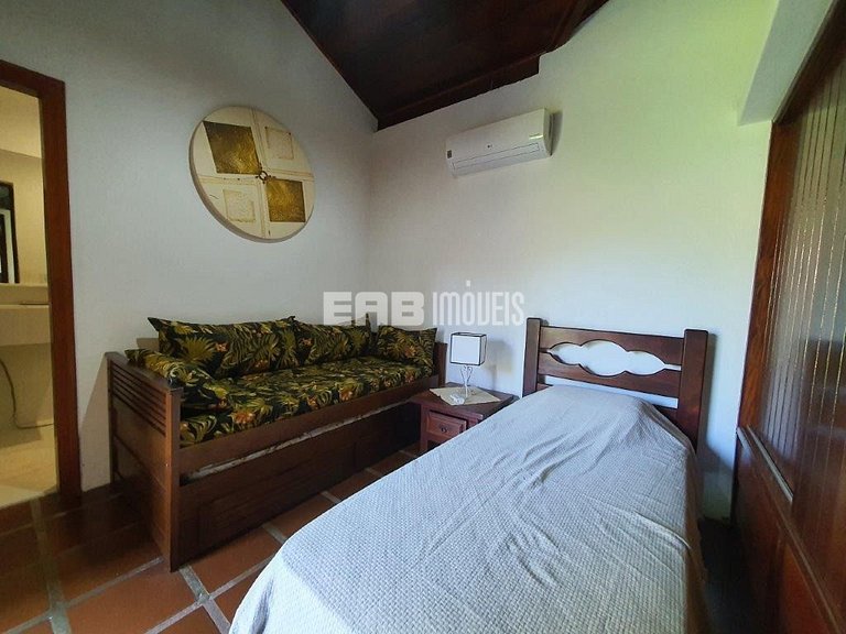 Casa com 3 dormitórios e churrasqueira na praia de Itamambuc