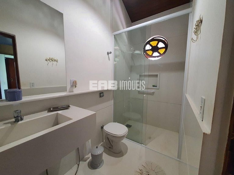 Casa com 3 dormitórios e churrasqueira na praia de Itamambuc