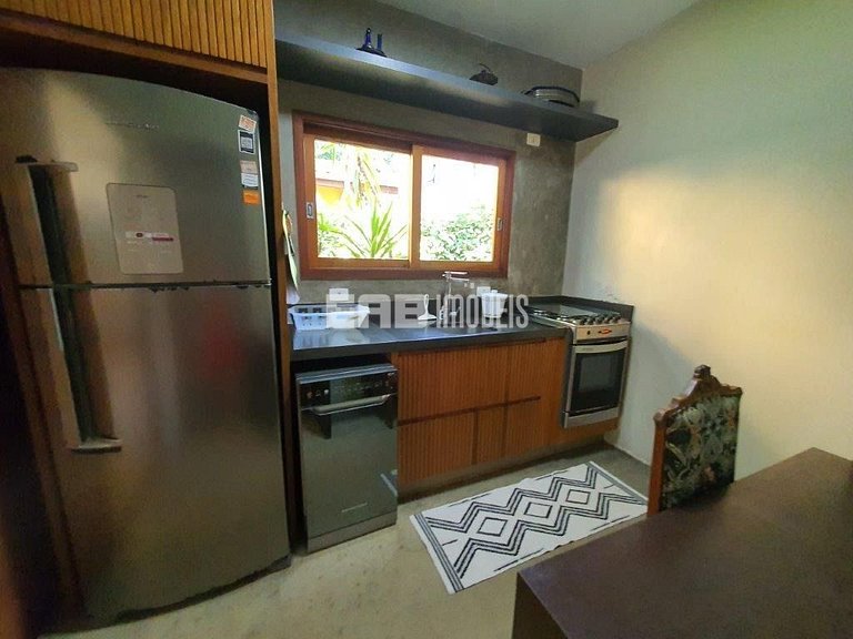 Casa sustentável a 70m da praia de Itamambuca