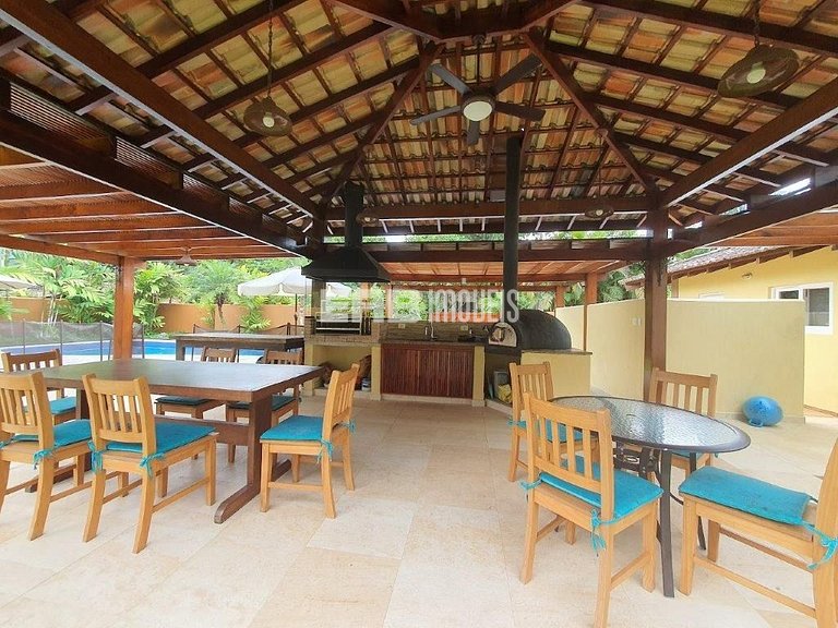 Casa com piscina aquecida, para temporada na Praia de Itamam