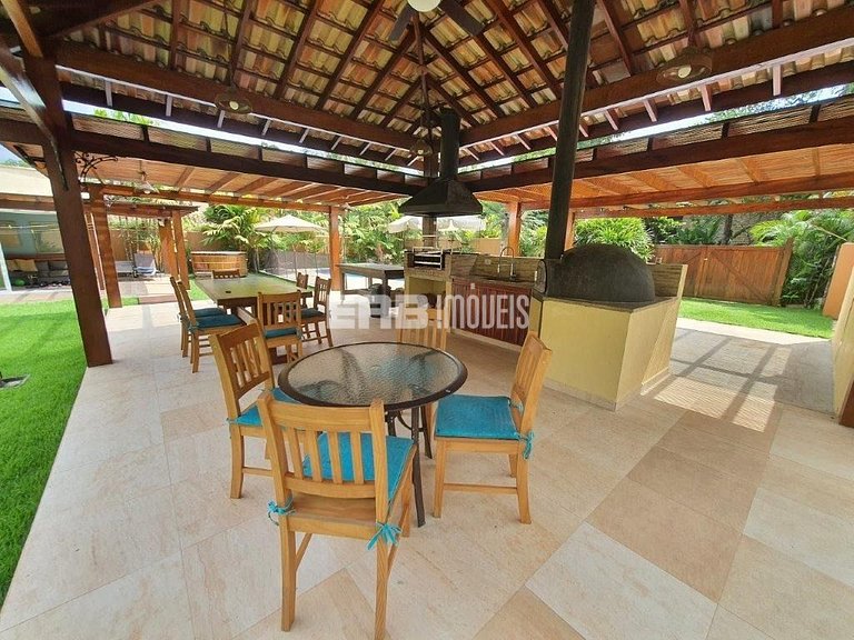 Casa com piscina aquecida, para temporada na Praia de Itamam