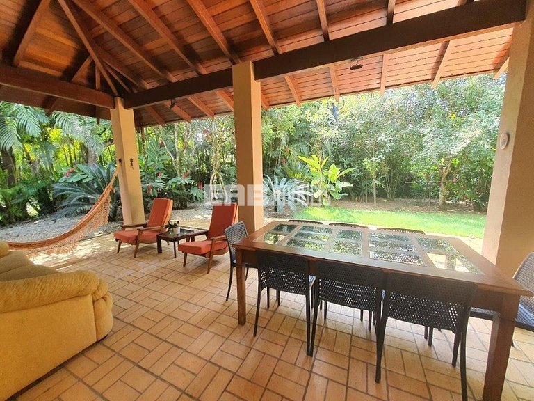 Casa com piscina aquecida, para temporada na Praia de Itamam