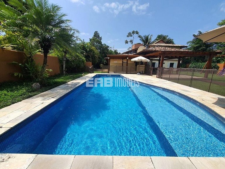 Casa com piscina aquecida, para temporada na Praia de Itamam