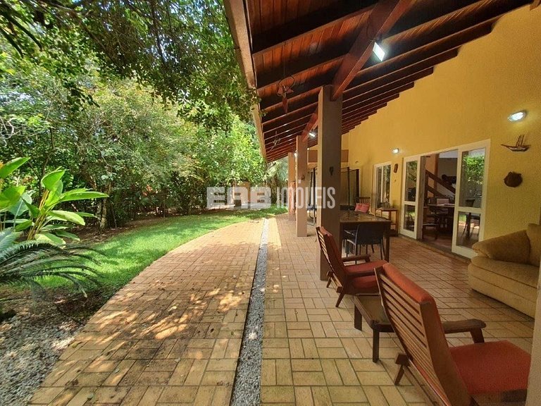 Casa com piscina aquecida, para temporada na Praia de Itamam