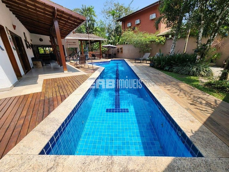 Casa para 12 pessoas em Itamambuca