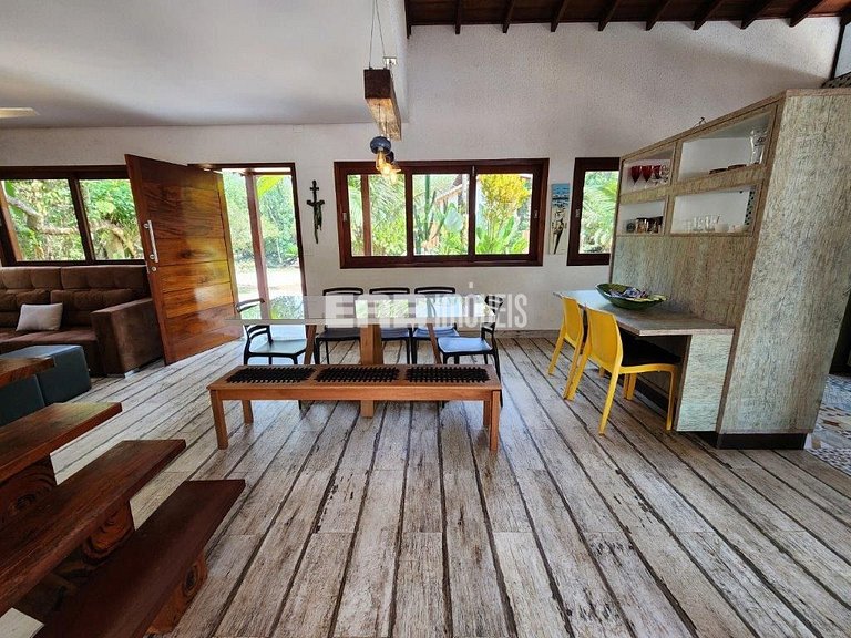 Casa para 12 pessoas em Itamambuca