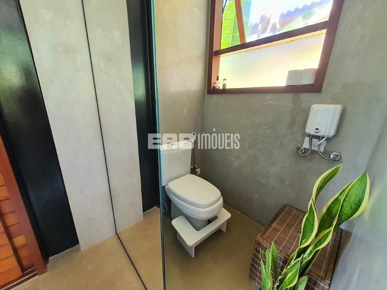 Casa sustentável a 70m da praia de Itamambuca