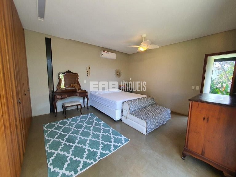 Casa sustentável a 70m da praia de Itamambuca