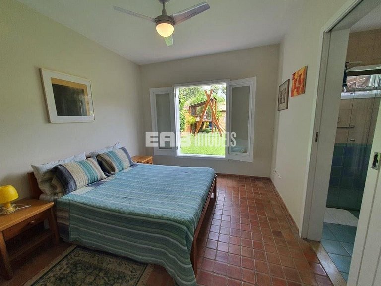 Casa com piscina aquecida, para temporada na Praia de Itamam