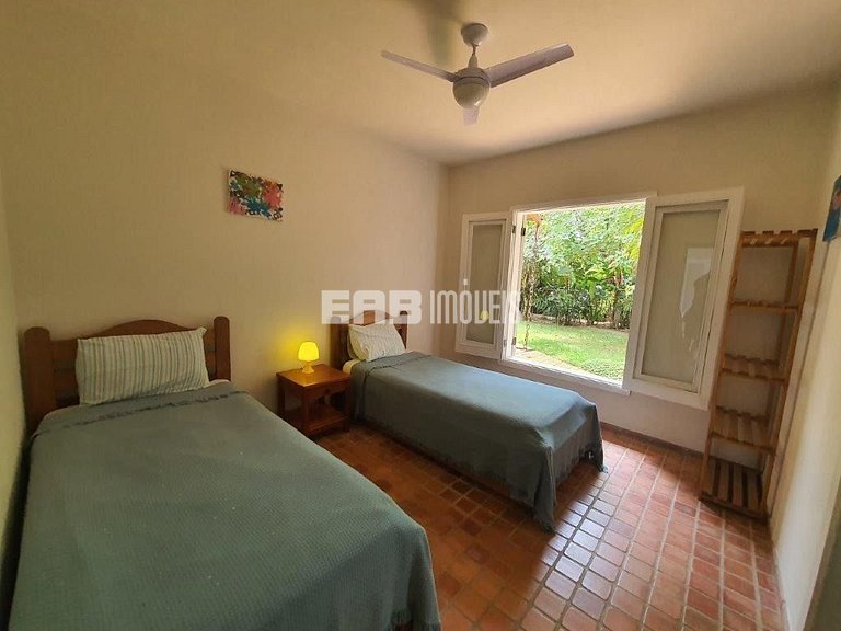 Casa com piscina aquecida, para temporada na Praia de Itamam