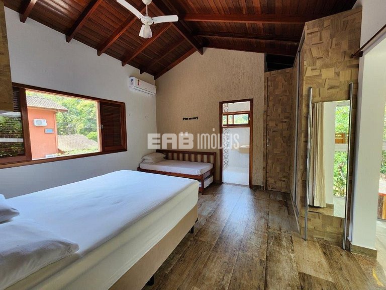 Casa para 12 pessoas em Itamambuca