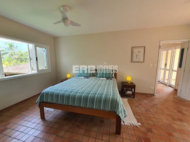 Casa com piscina aquecida, para temporada na Praia de Itamam