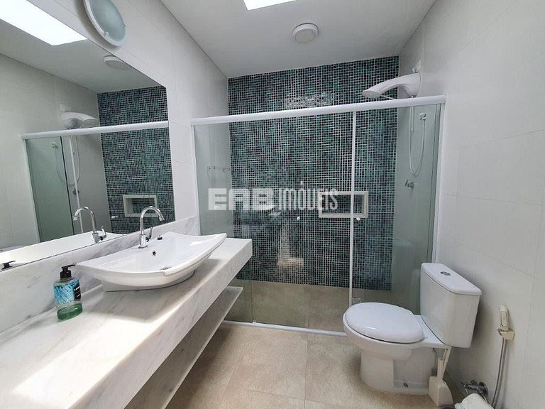 Casa com piscina aquecida, para temporada na Praia de Itamam