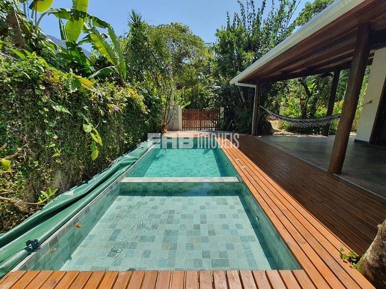 Casa a 130m do mar para locação de temporada em Itamambuca,