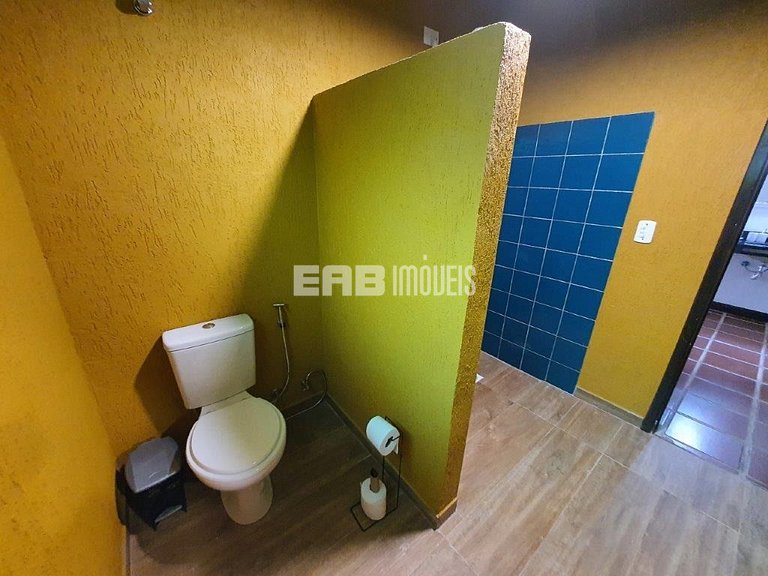 Casa com 3 dormitórios e churrasqueira a 80m do mar