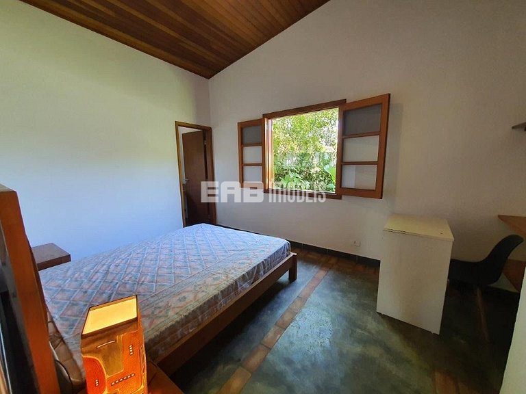 Casa a 130m do mar para locação de temporada em Itamambuca,