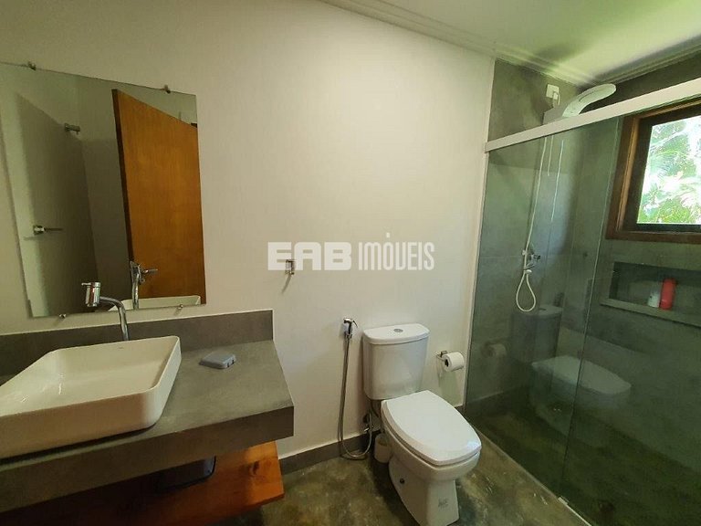 Casa a 130m do mar para locação de temporada em Itamambuca,