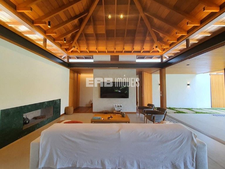 Casa de alto padrão com piscina, jacuzzi aquecida, sauna e c