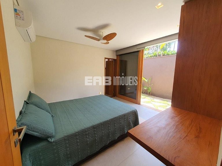 Casa de alto padrão com piscina, jacuzzi aquecida, sauna e c