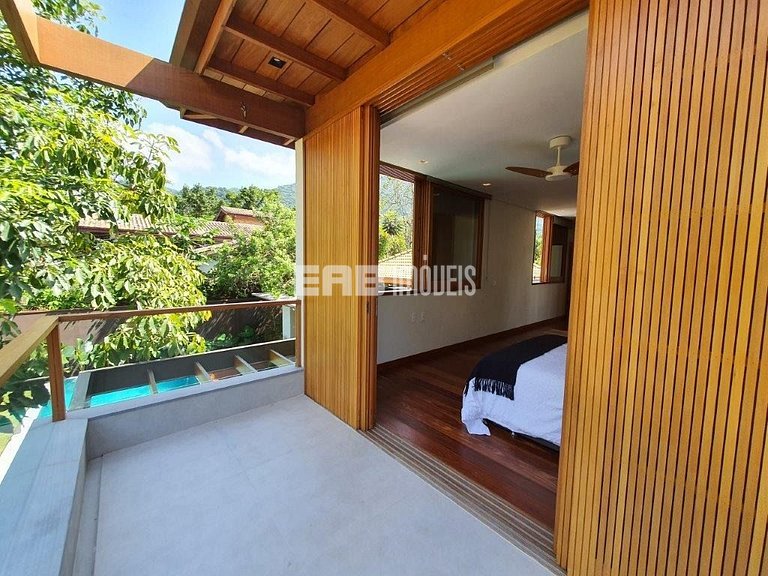 Casa de alto padrão com piscina, jacuzzi aquecida, sauna e c