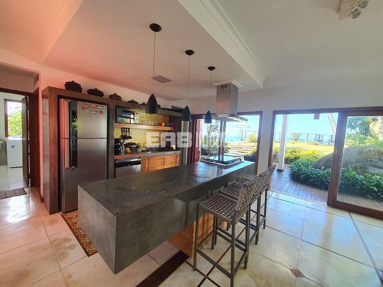 Casa de tirar o fôlego na praia do Félix, Ubatuba