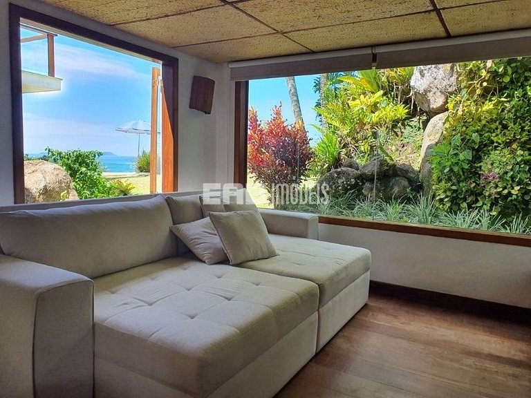 Casa de tirar o fôlego na praia do Félix, Ubatuba