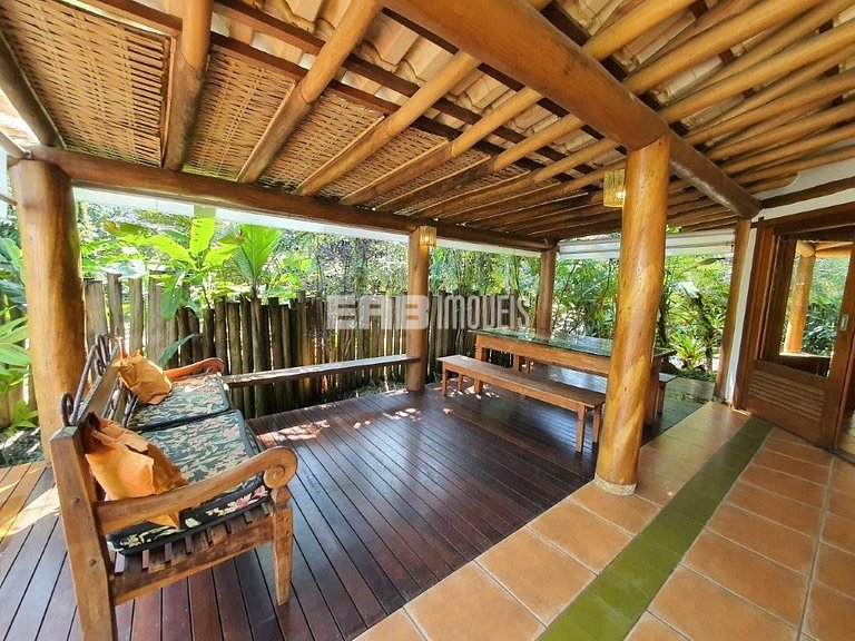 Casa charmosa e aconhegante a 150m da praia de Itamambuca