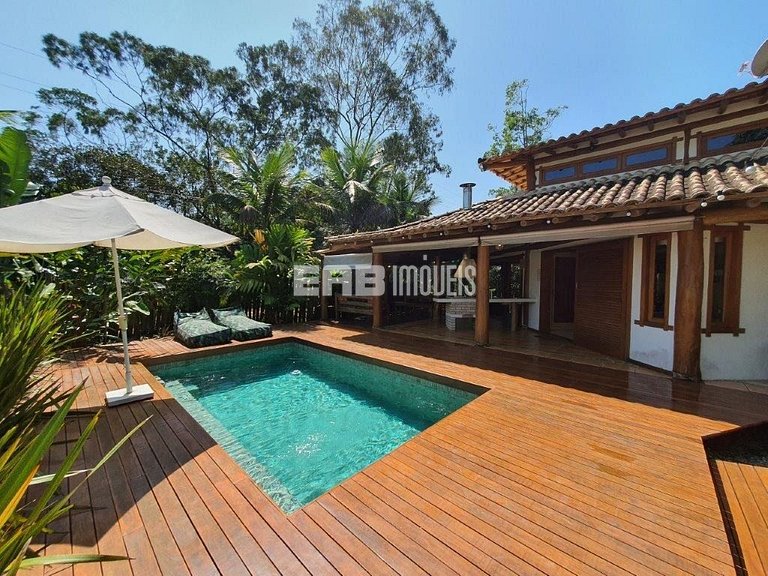 Casa charmosa e aconhegante a 150m da praia de Itamambuca