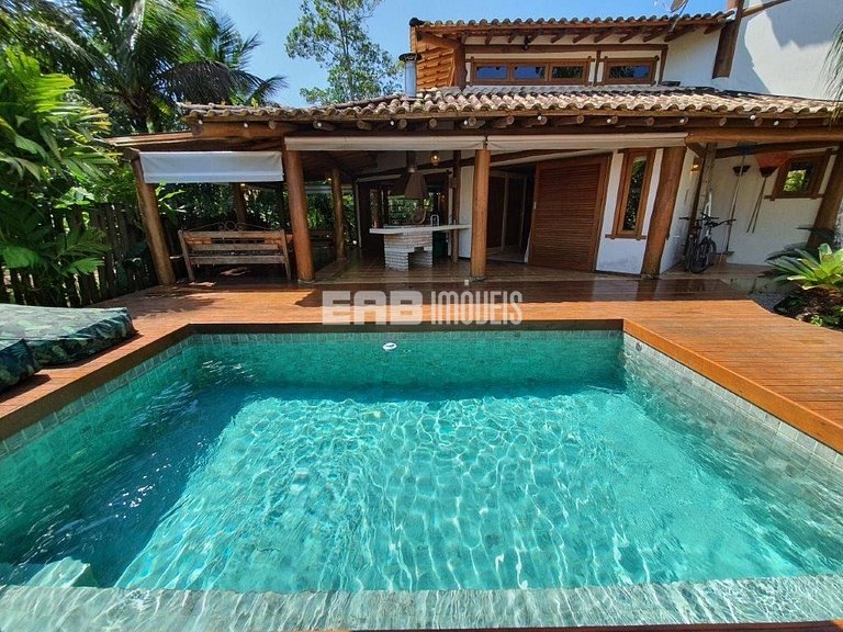 Casa charmosa e aconhegante a 150m da praia de Itamambuca