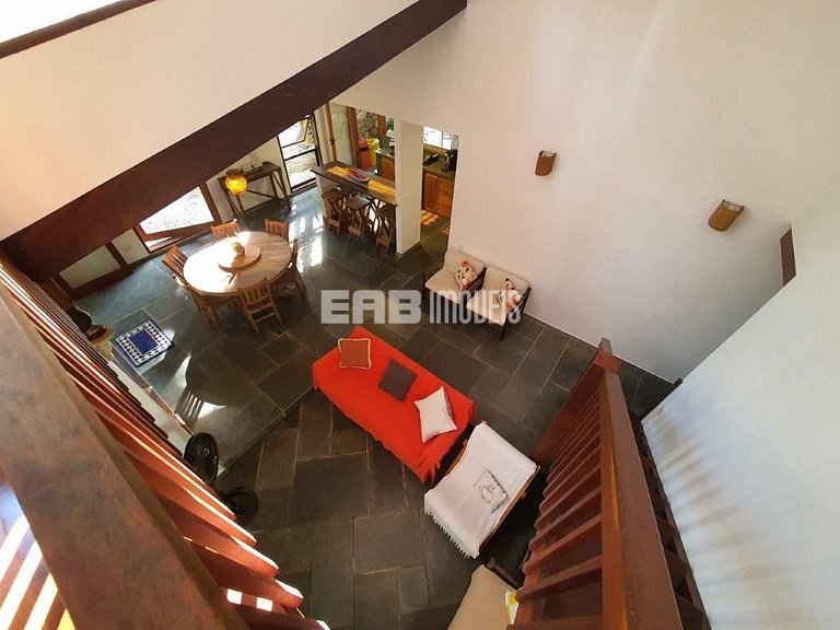 Casa para locação de temporada em Itamambuca. Acomoda até 9